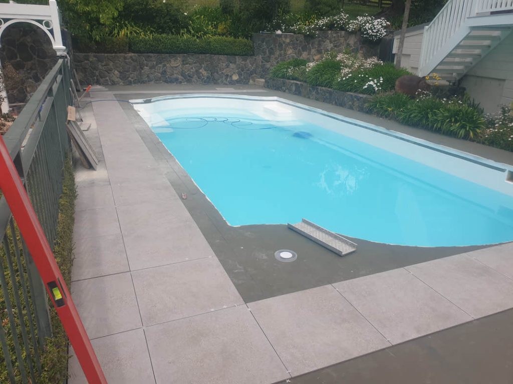 outdoor tiles for swimming pool in cashmere christchurch