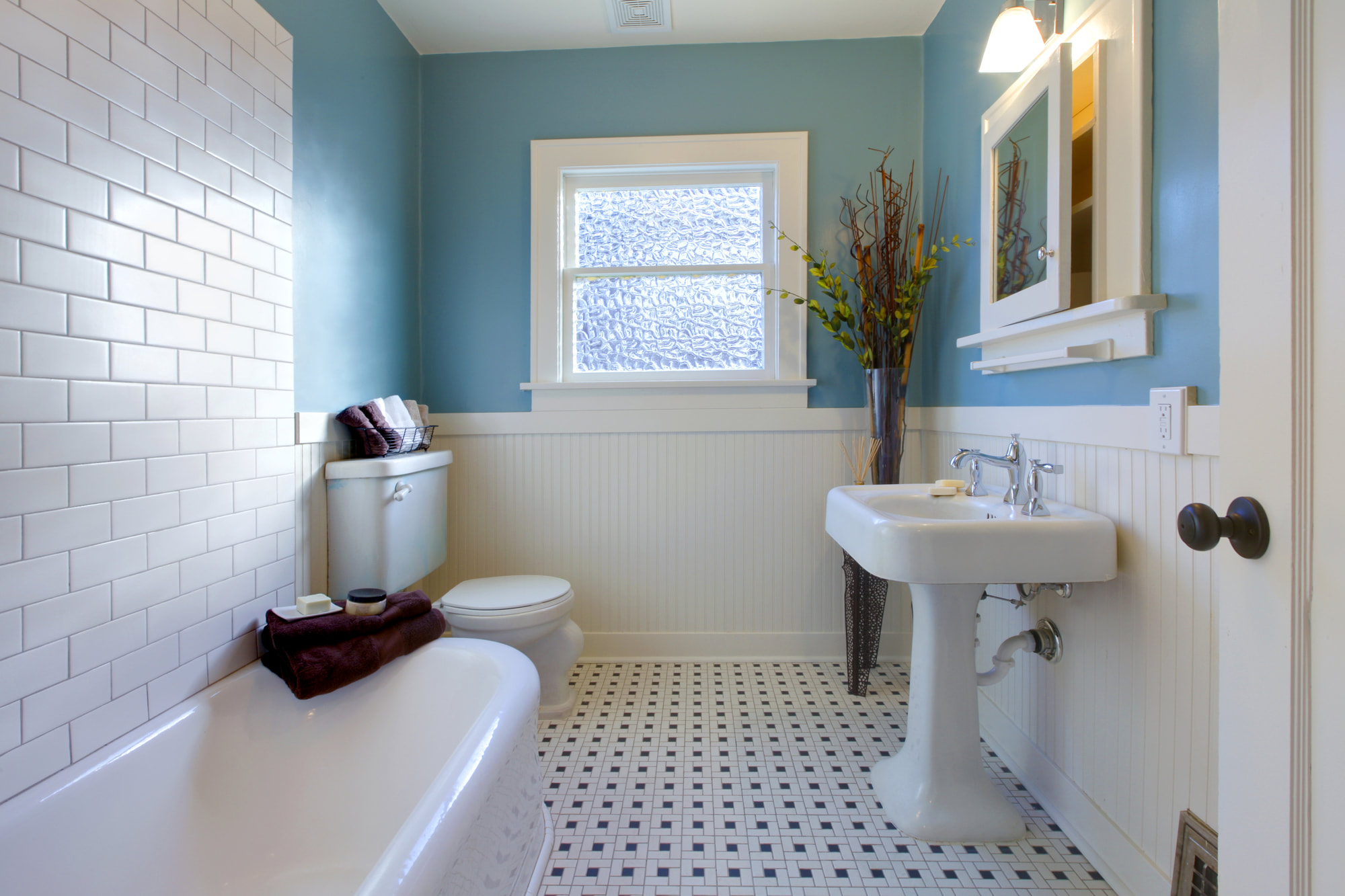 country boho style bathroom tiling